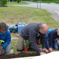 Plantations avec la classe pour l’inclusion scolaire (CLIS) de l’école Jacques Brel