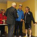 Remise de la coupe par le Conseiller Départemental Frédéric Vaniez et le Maire Patrick Dufour